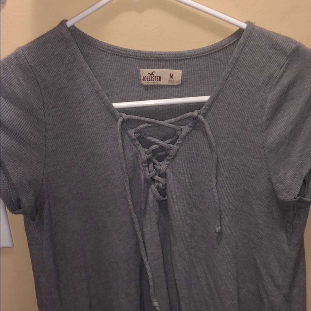 Grey lace Hollister top